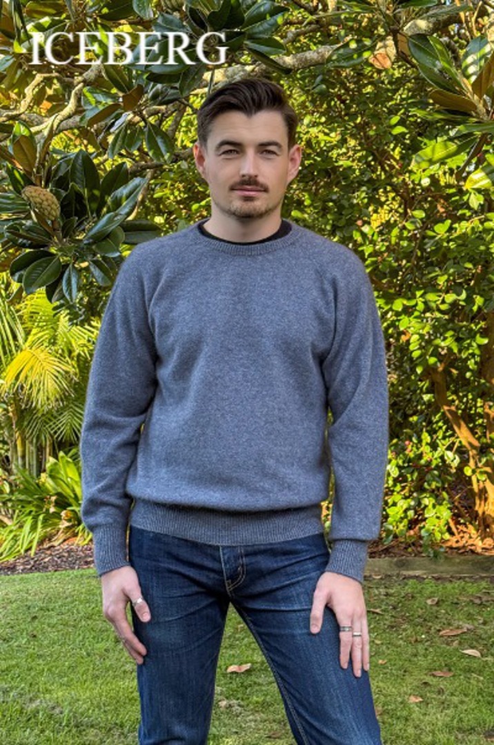 Lothlorian Merino Possum Men's Crew Neck Jumper image 0